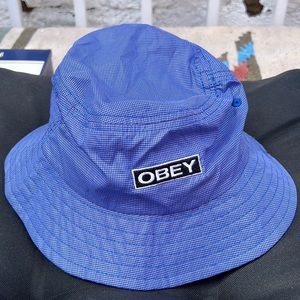 Bucket hat